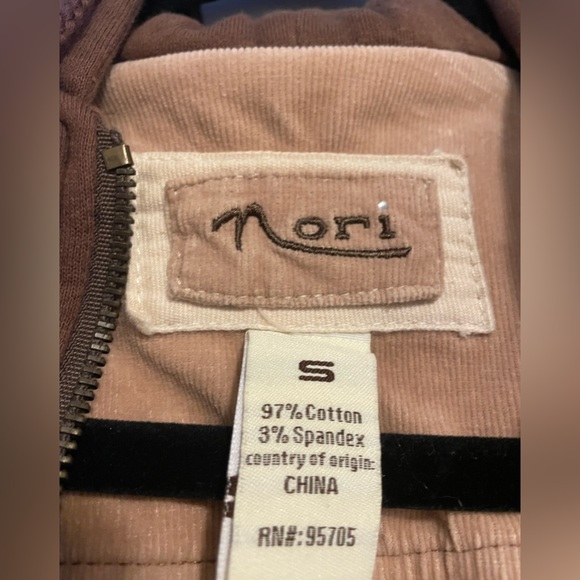 Beige and brown corduroy jacket with attached hoodie - Picture 2 of 5